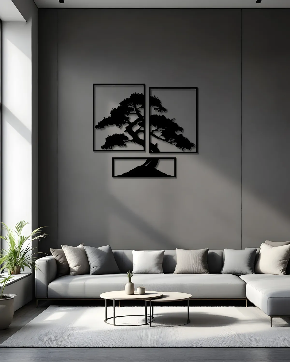 Koyu gri salon duvarında kanepenin üstünde üç parçalı siyah bonsai ağaç metal tablo seti