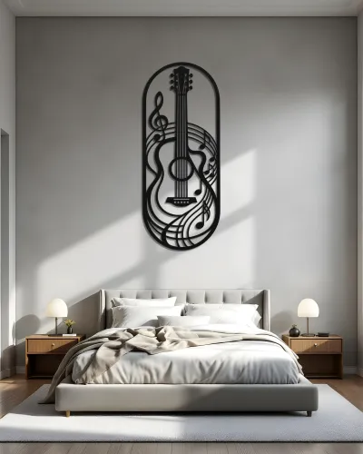 Gitar ve Nota Desenli Oval Metal Tablo – yatak odası duvarında