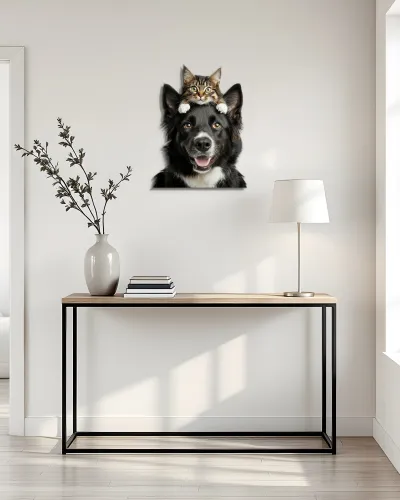 Kedi ve Köpek Dostluğu Metal Tablo – konsol üzerindeki duvarda