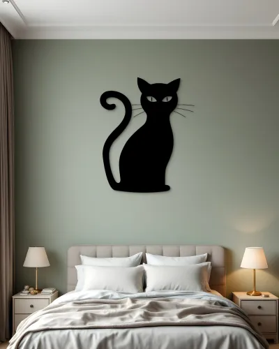 Kıvrık Kuyruklu Kedi Silüeti Metal Tablo – yatak odası duvarında