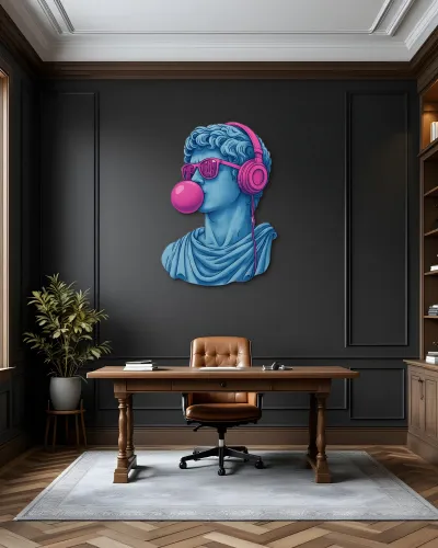 Kulaklıklı Pembe Balon Sakızlı Heykel Metal Tablo – ofis duvarında