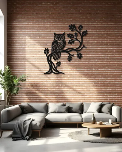 Mese Dalında Baykuş Silüeti Metal Tablo – salon duvarında