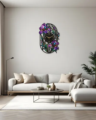 Mor İris Çiçek Desenli Metal Duvar Saati – salon duvarında