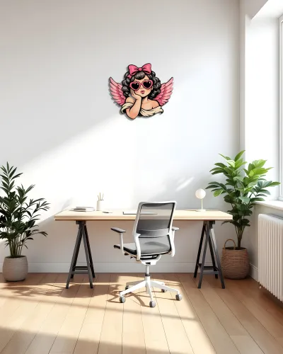 Pembe Kanatlı Melek Kız Metal Tablo – ofis duvarında
