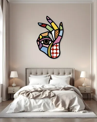 Renkli Desenli El ve Göz Pop Art Metal Tablo – yatak odası duvarında