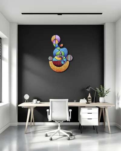 Renkli Desenli Soyut Figür Metal Tablo – ofis duvarında