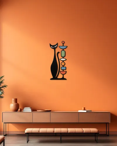 Retro Kedi ve Renkli Totem Figürlü Metal Tablo – duvarda görünüm